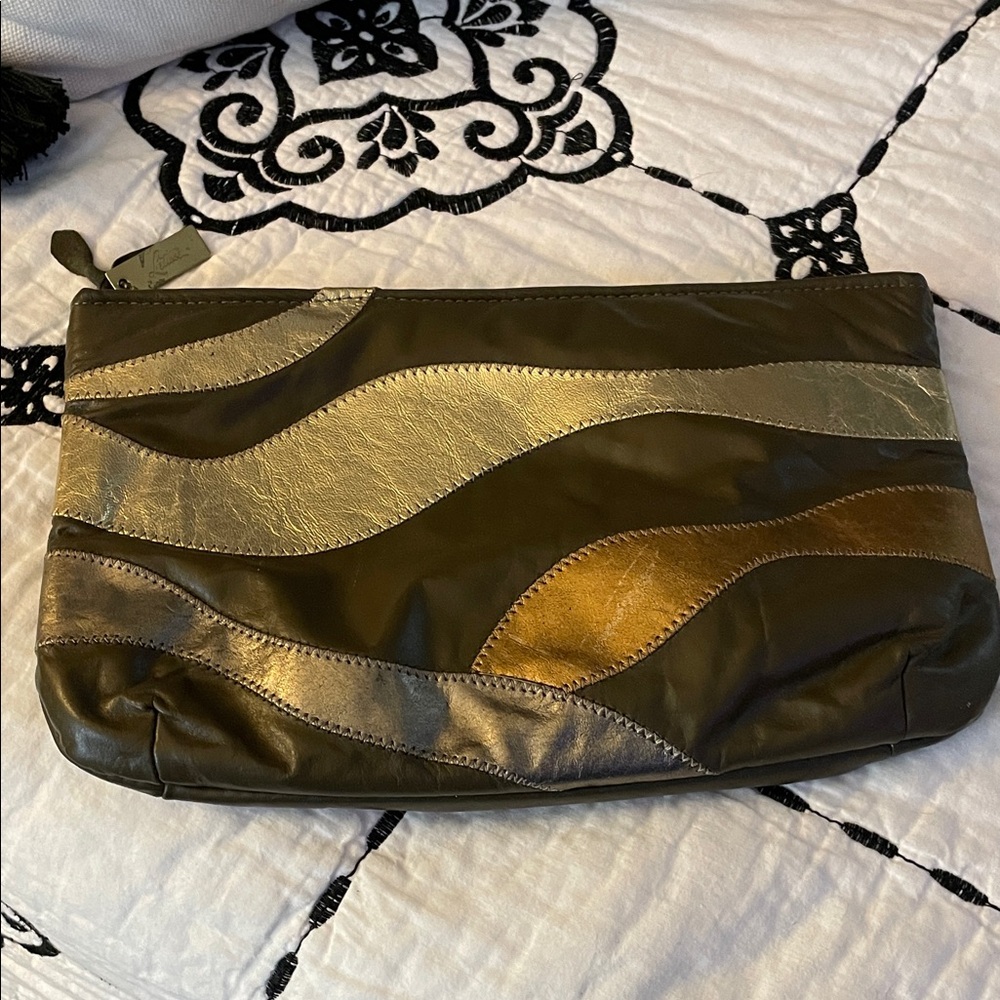 Elegant Multicolor Vintage Leather Clutch